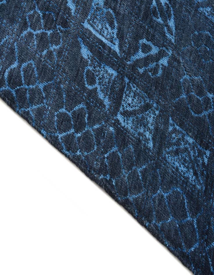 Detail image of 8' x 10' 2 Hand Knotted Darya Rug