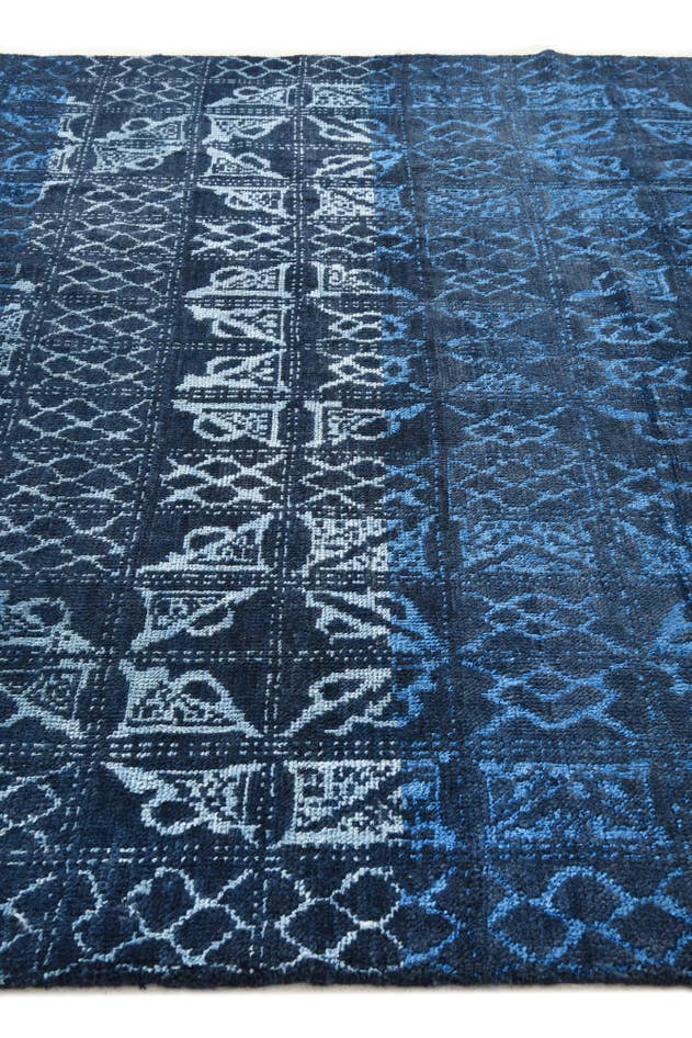 Detail image of 6' x 9' 2 Hand Knotted Darya Rug