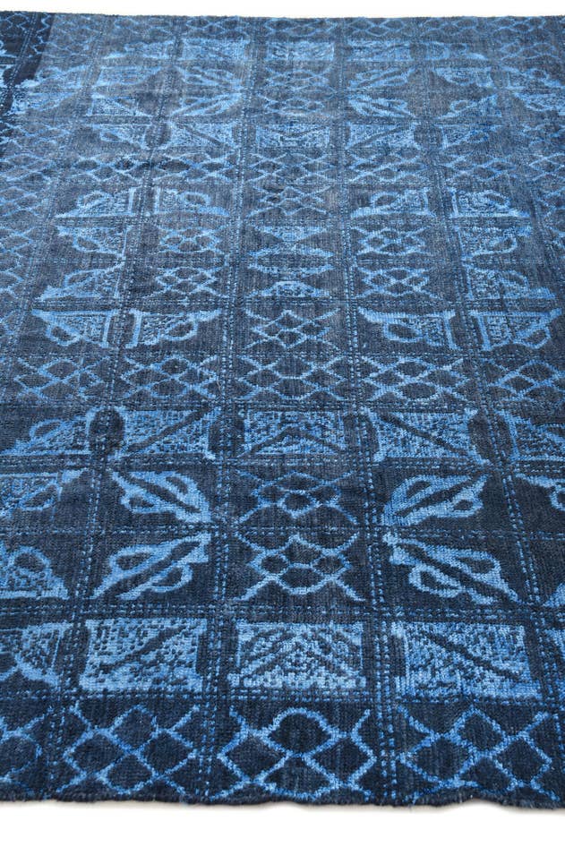 Detail image of 7' 9 x 10' Hand Knotted Darya Rug