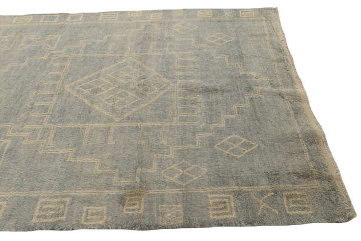 5' 7 x 8' 5 Hand Knotted Darya Wool Rug