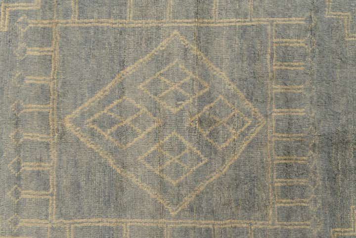 5' 7 x 8' 5 Hand Knotted Darya Wool Rug