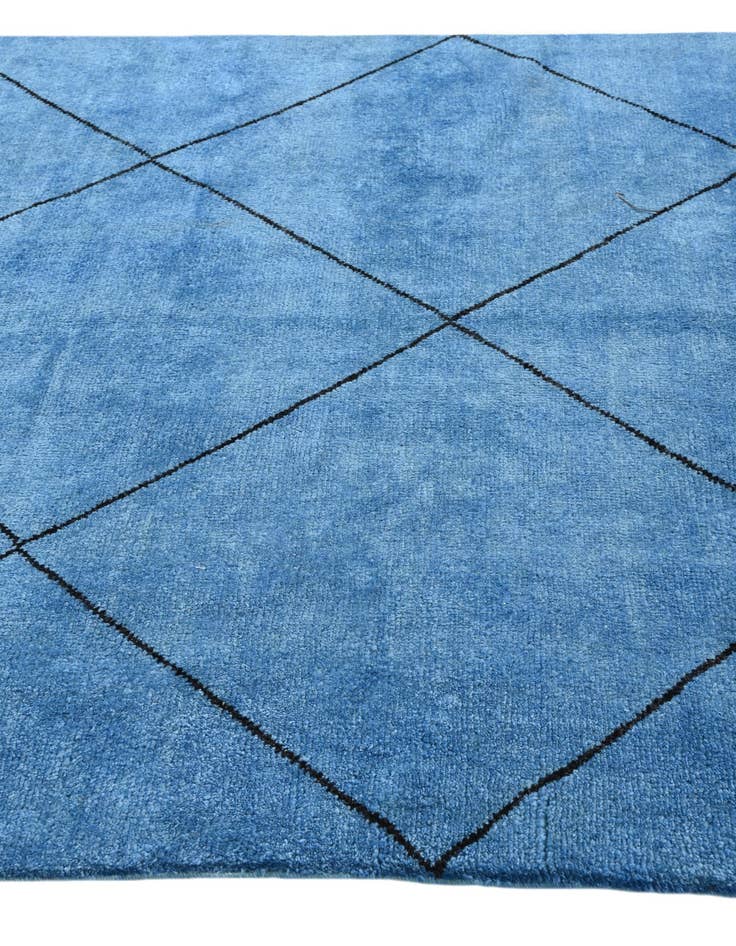 Detail image of 5' 7 x 8' 2  Hand Knotted Darya Wool Rug