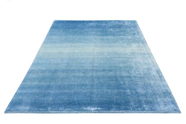 5' 6 x 8' Hand Knotted Darya Wool Rug