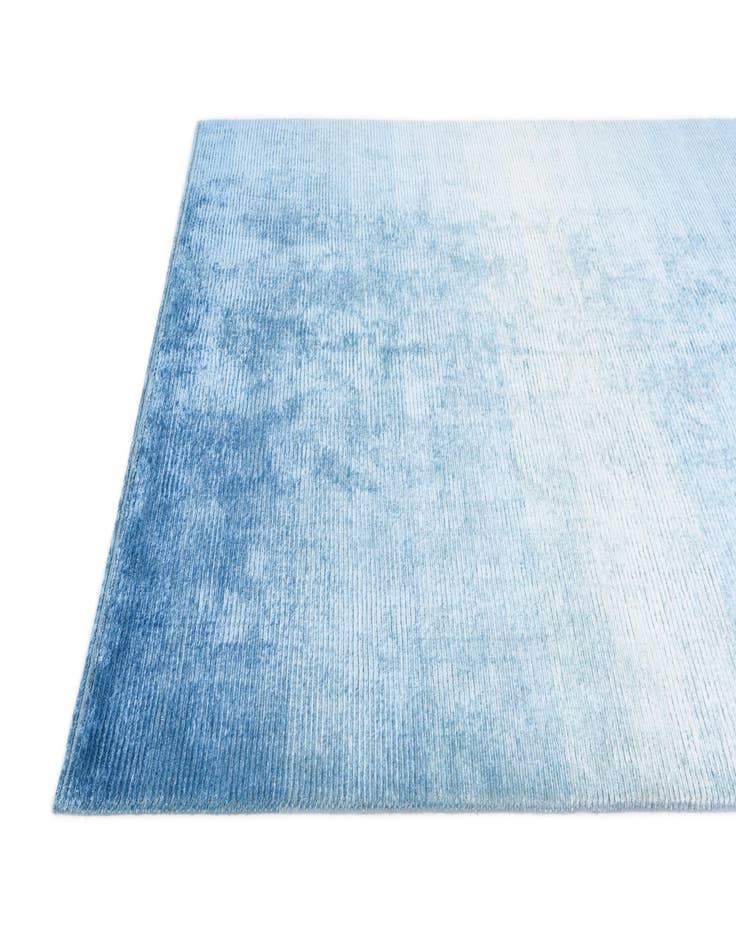 Detail image of 5' 6 x 8'  Hand Knotted Darya Wool Rug