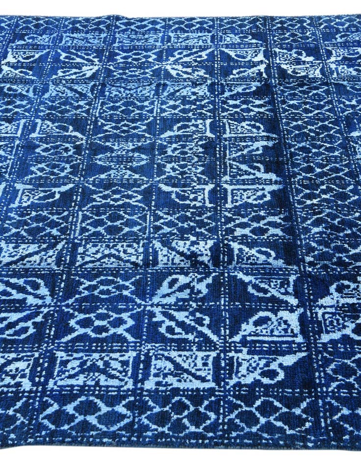 Detail image of 6' x 9'  Hand Knotted Darya Rug