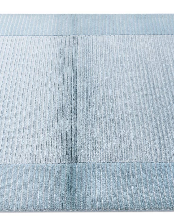 Detail image of 2' 8 x 5' 1 Hand Knotted Darya Wool Rug