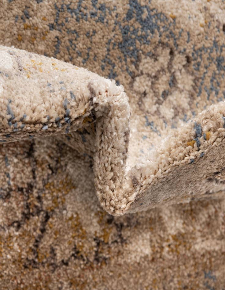 Detail image of 7' 10 x 10' 10 Eden Rug