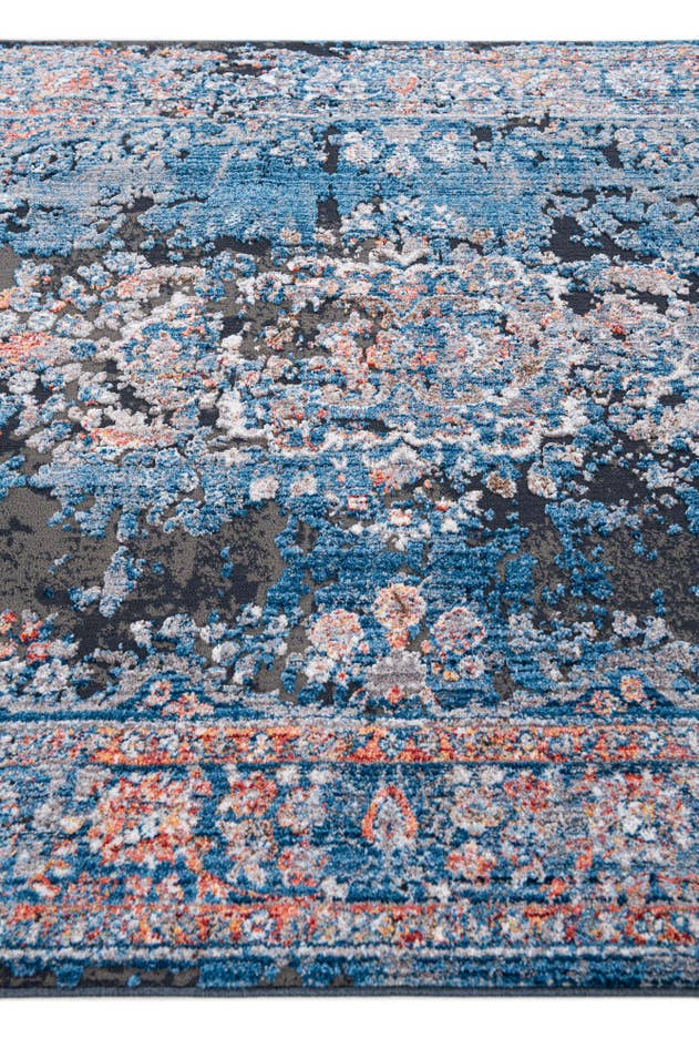 Detail image of 5' x 7' 7 Fleur Rug