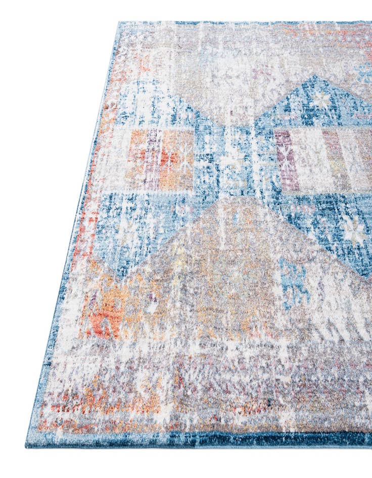 Detail image of 5' 3 x 7' 7 Fleur Rug