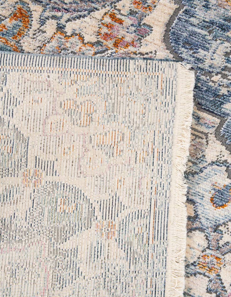 Detail image of 5' 3 x 7' 5 Fleur Rug