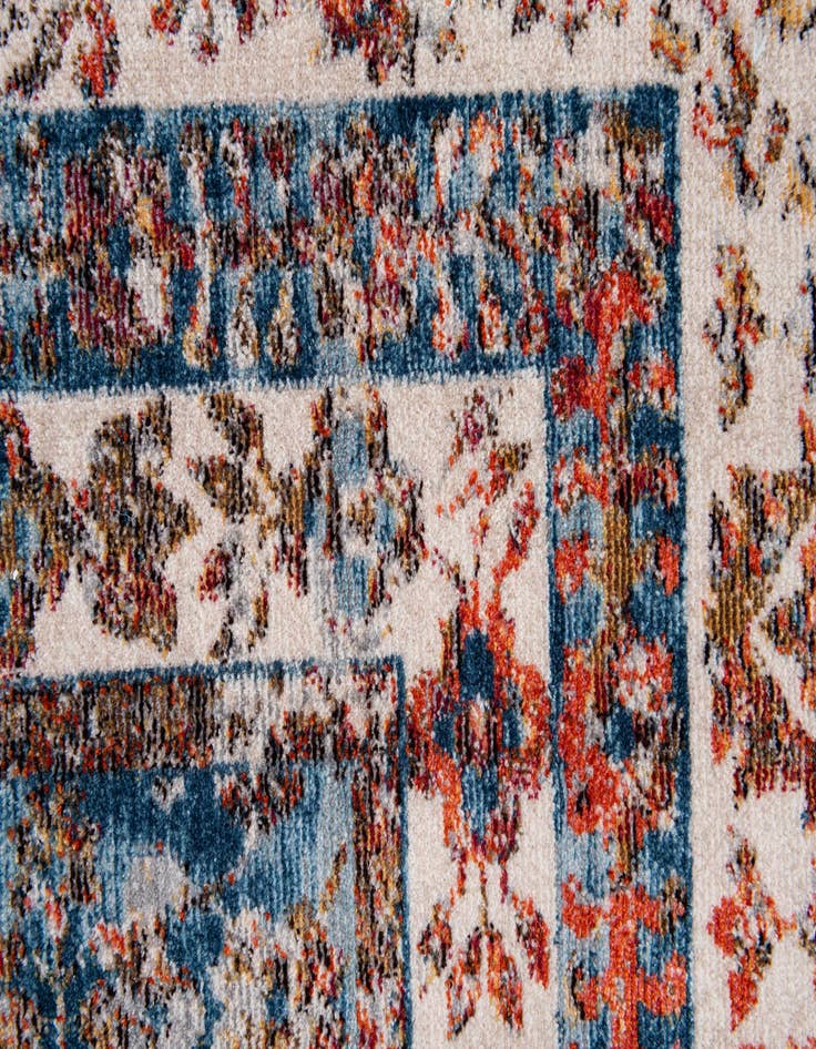 Detail image of 5' 2 x 7' 8 Fleur Rug