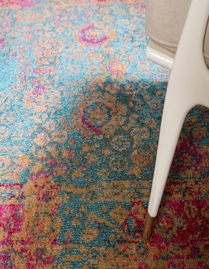 Detail image of 10' 6 x 16' 5 Washable Fleur Rug
