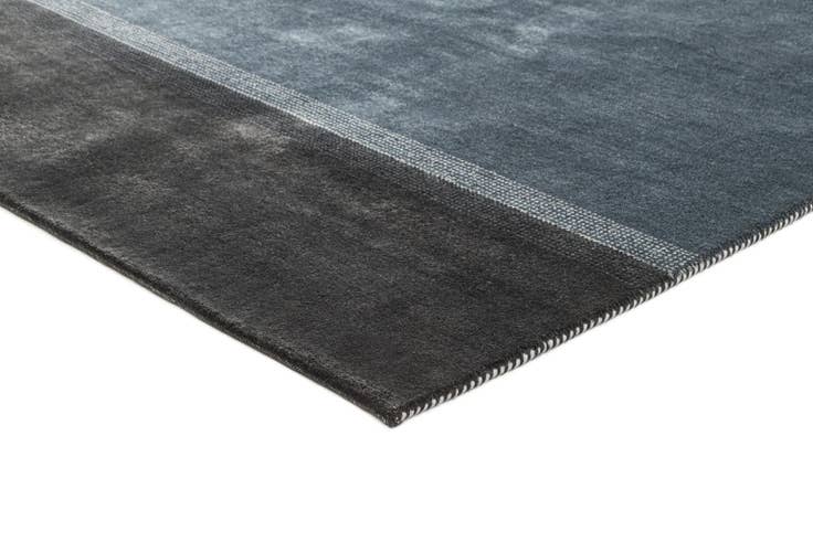 Detail image of 4' 8 x 6' 8 Gabbeh Rug