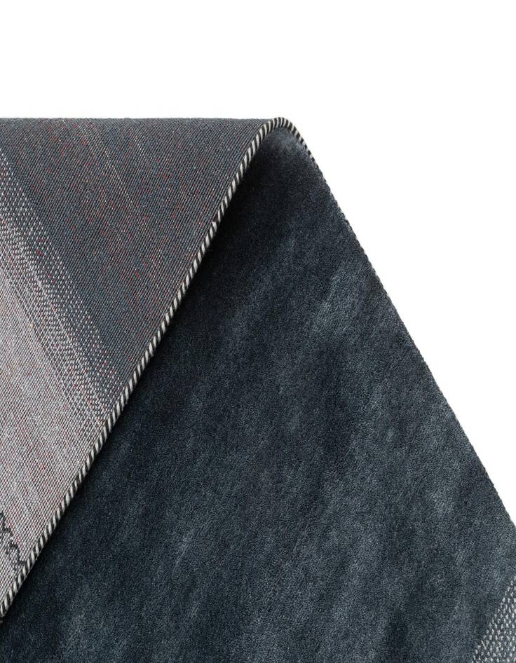 Detail image of 4' 8 x 6' 8 Gabbeh Rug