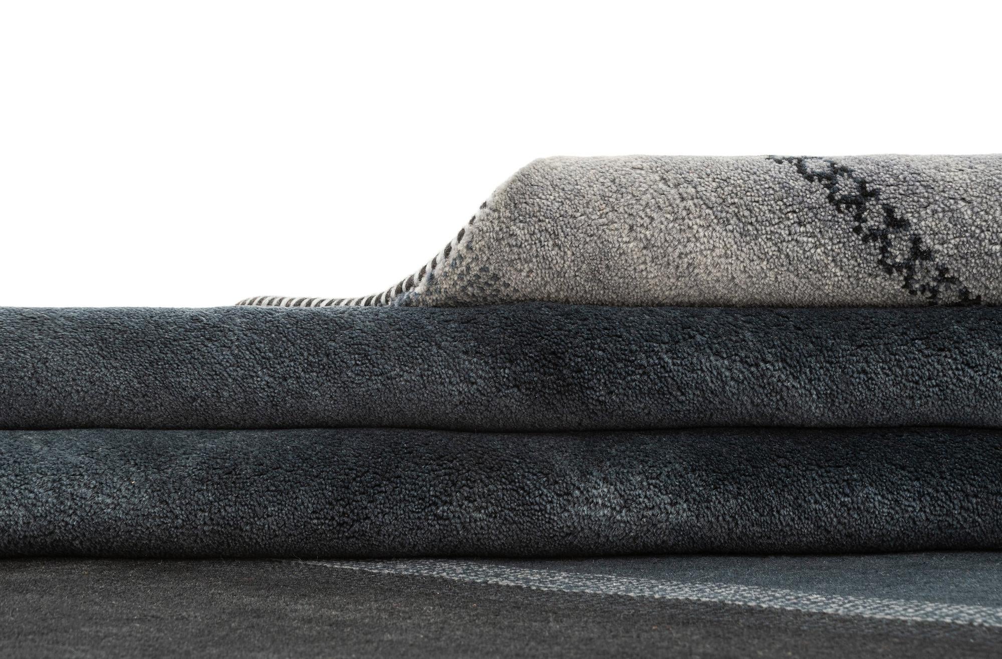4' 8 x 6' 8 Gabbeh Rug