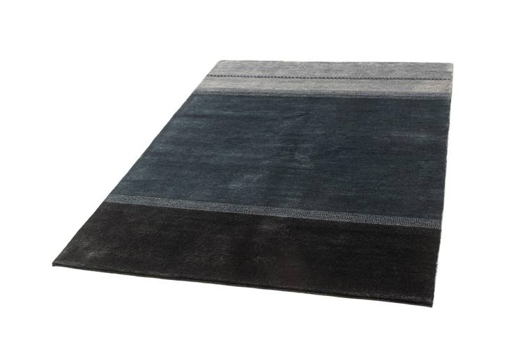 Detail image of 4' 8 x 6' 8 Gabbeh Rug