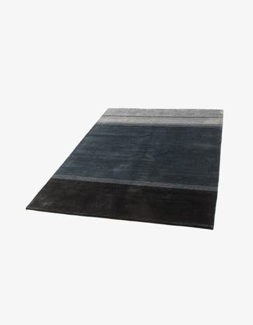 4' 8 x 6' 8 Gabbeh Rug