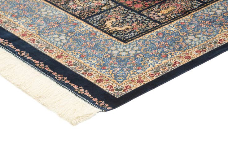 Detail image of 4' 9 x 7' 6 Ghom Design Rug