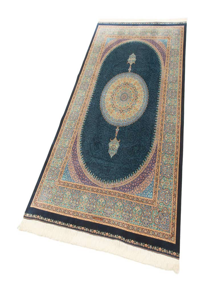 4' 9 x 7' 5 Ghom Design Rug