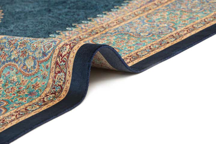 4' 9 x 7' 5 Ghom Design Rug
