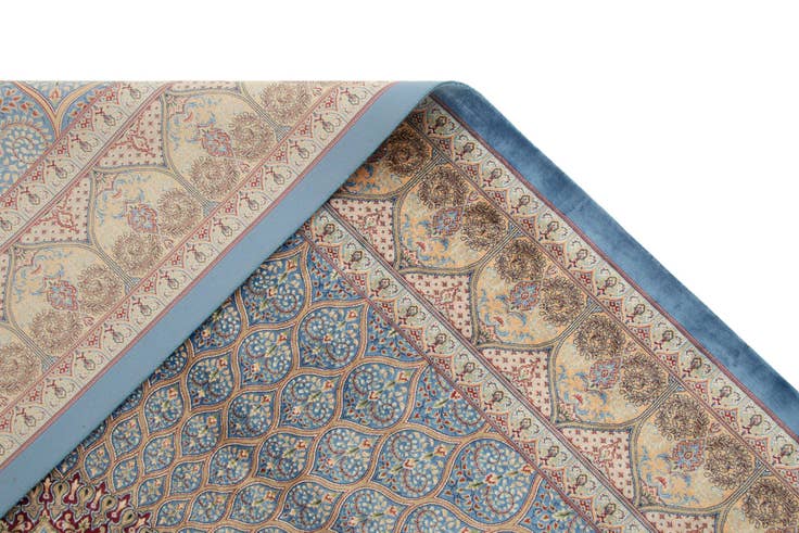 Detail image of 4' 10 x 7' 5 Ghom Design Rug