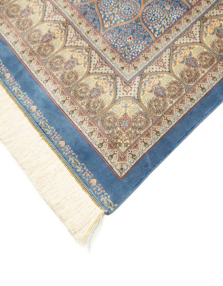 Detail image of 4' 9 x 7' 6 Ghom Design Rug