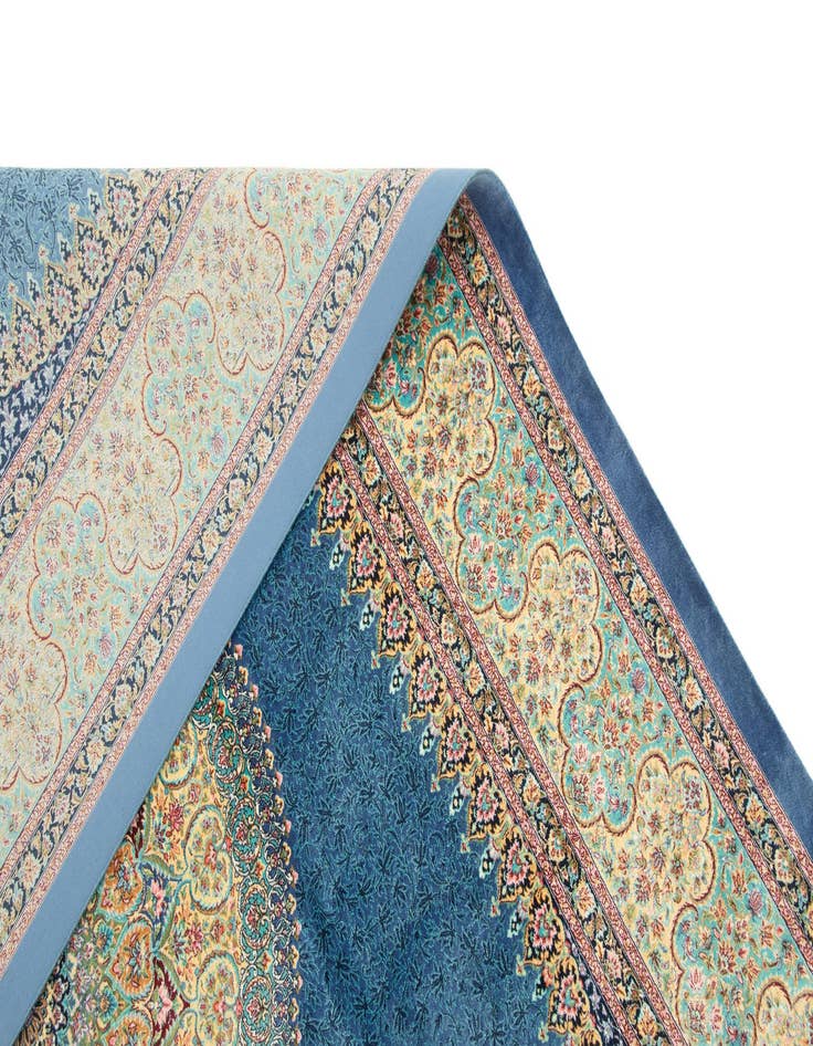 Detail image of 4' 9 x 7' 6 Ghom Design Rug