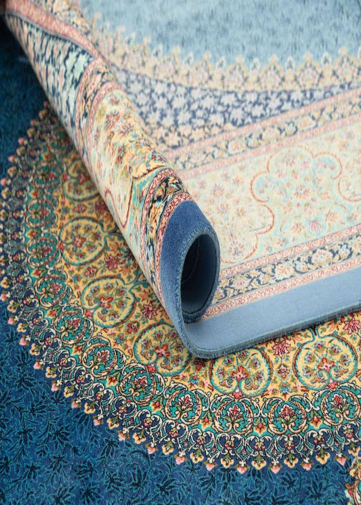 4' 9 x 7' 6 Ghom Design Rug