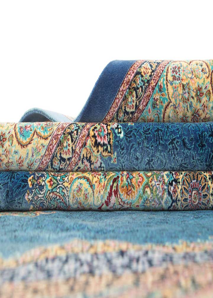 4' 9 x 7' 6 Ghom Design Rug