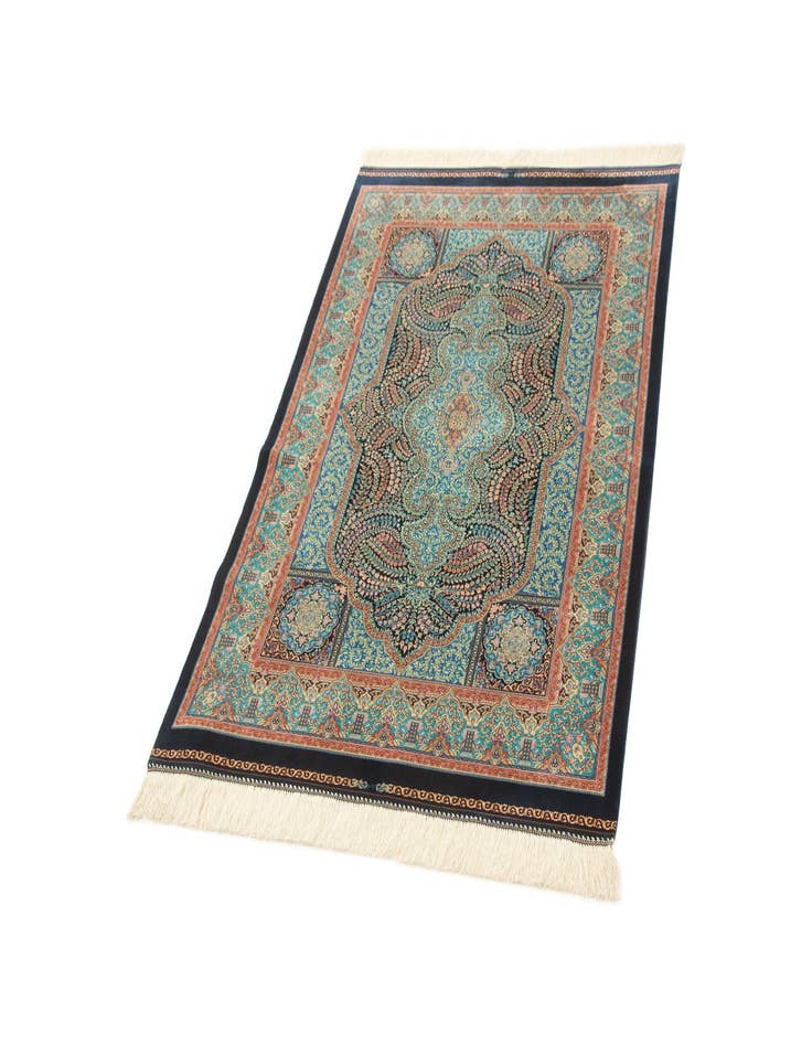 Detail image of 3' 3 x 4' 10 Ghom Design Rug