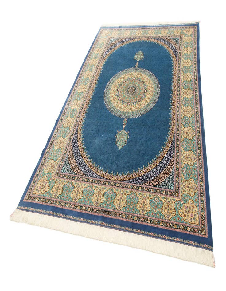 Detail image of 6' 5 x 9' 7 Ghom Design Rug
