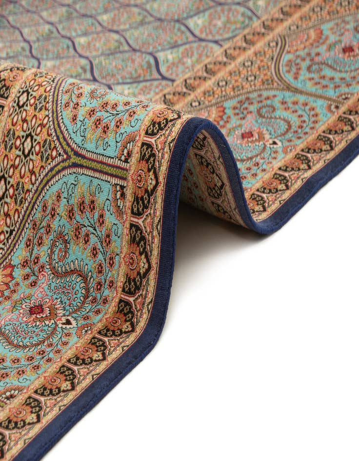 Detail image of 6' 4 x 9' 9 Ghom Design Rug