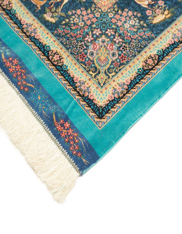 Detail image of 6' 6 x 9' 7 Ghom Design Rug