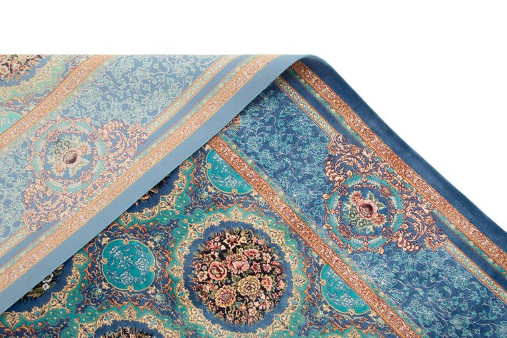 Detail image of 6' 6 x 9' 7 Ghom Design Rug