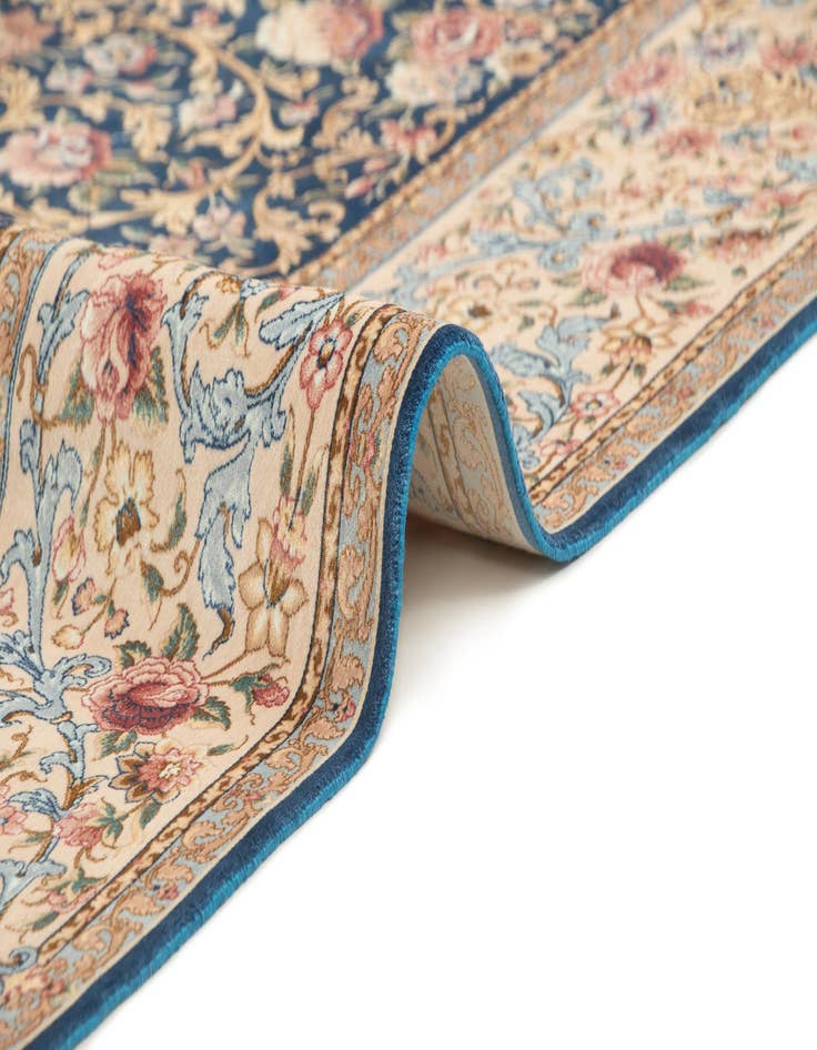 Detail image of 4' 10 x 7' 1 Ghom Design Rug