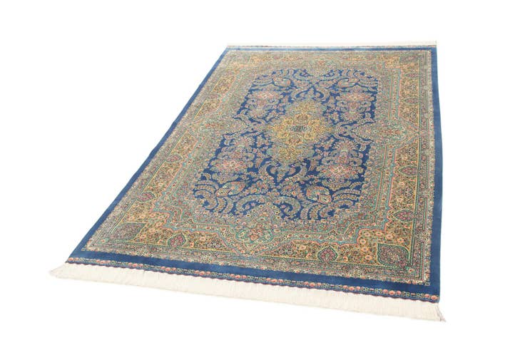 Detail image of 4' 10 x 7' 5 Ghom Design Rug