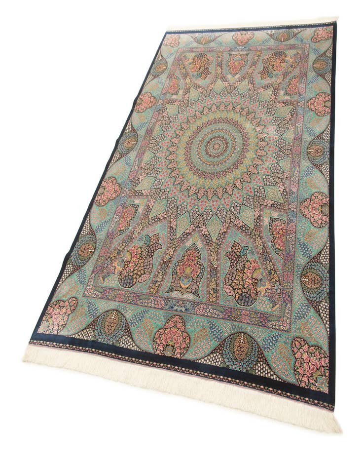 Detail image of 6' 5 x 9' 6 Ghom Design Rug