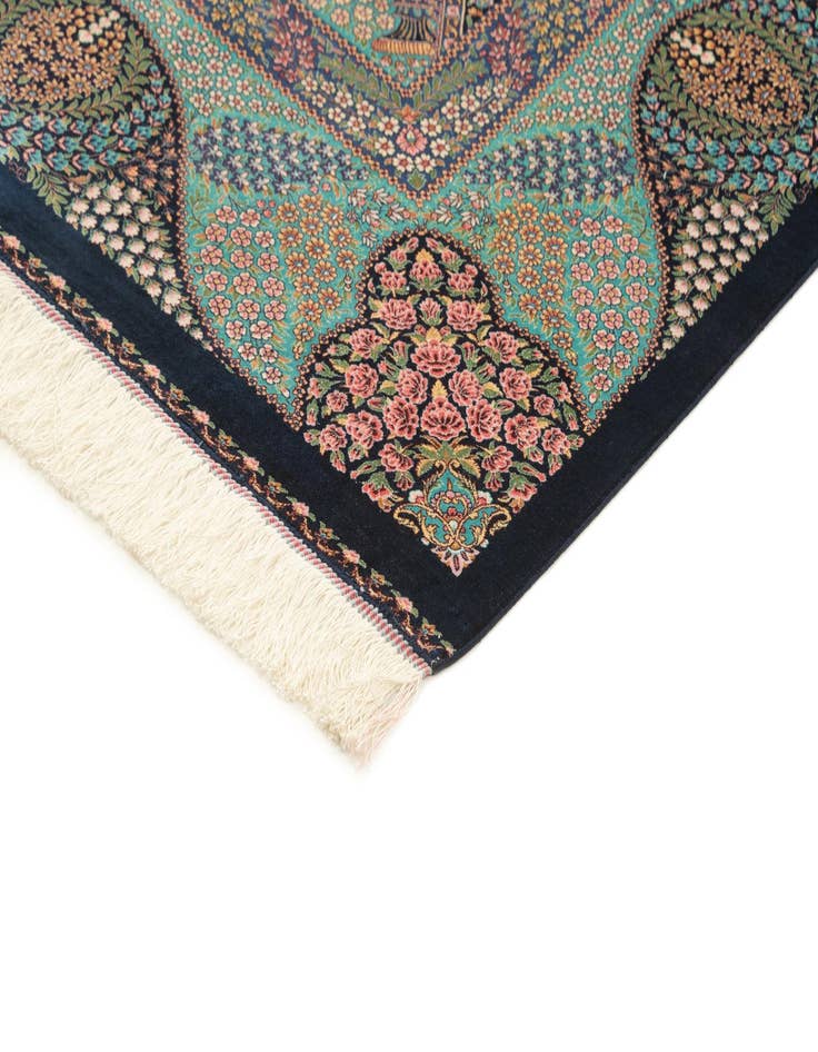 Detail image of 6' 5 x 9' 6 Ghom Design Rug