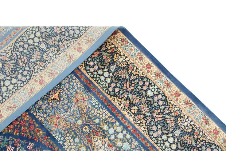 Detail image of 6' 6 x 9' 8 Ghom Design Rug
