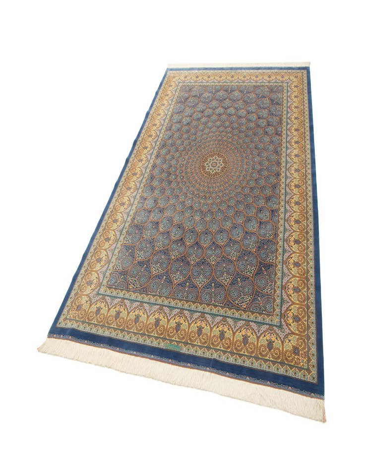 Detail image of 6' 6 x 9' 6 Ghom Design Rug