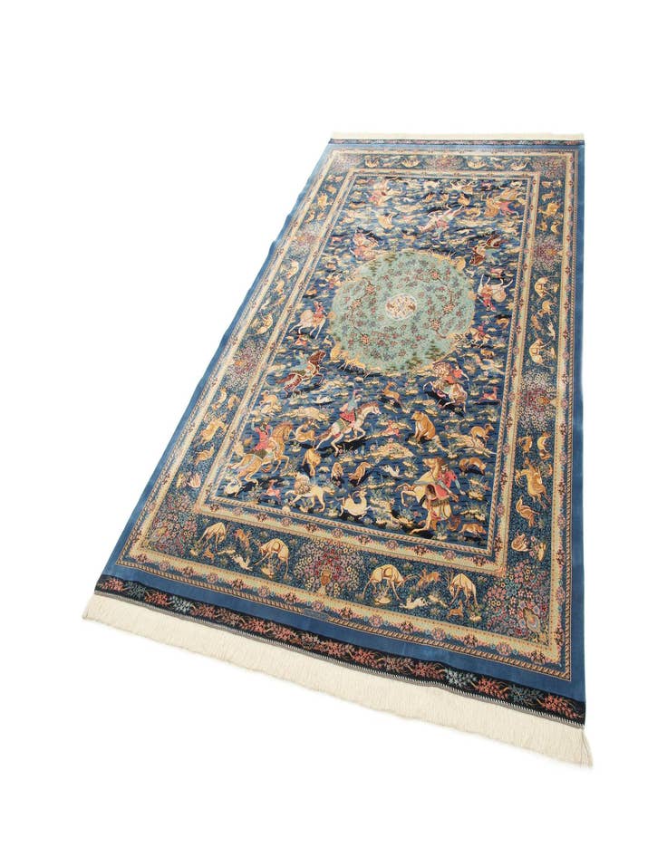 Detail image of 6' 7 x 9' 7 Ghom Design Rug