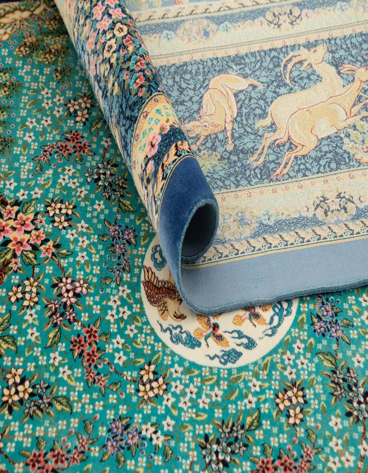 Detail image of 6' 6 x 9' 3 Ghom Design Rug