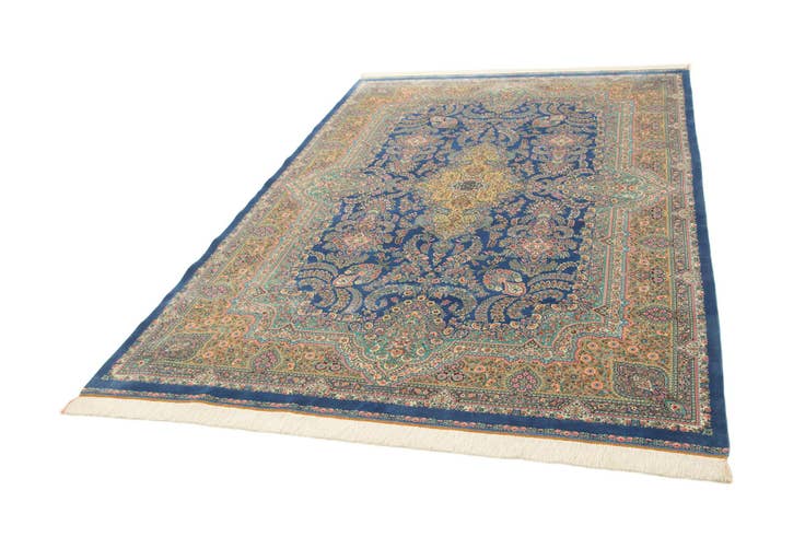 Detail image of 6' 6 x 9' 8 Ghom Design Rug