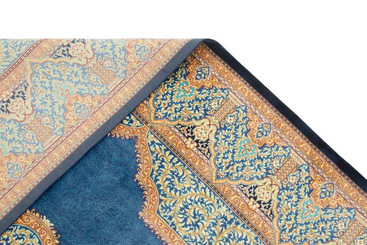 Detail image of 6' 5 x 9' 7 Ghom Design Rug