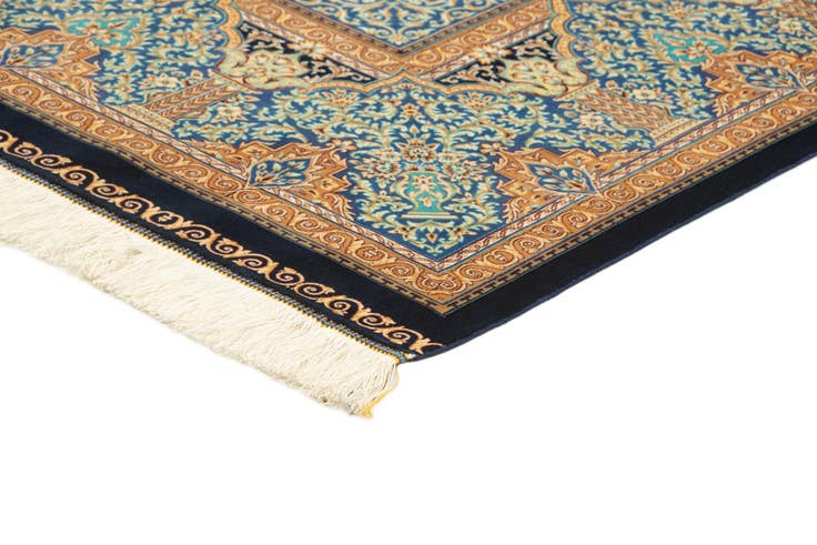Detail image of 6' 5 x 9' 7 Ghom Design Rug