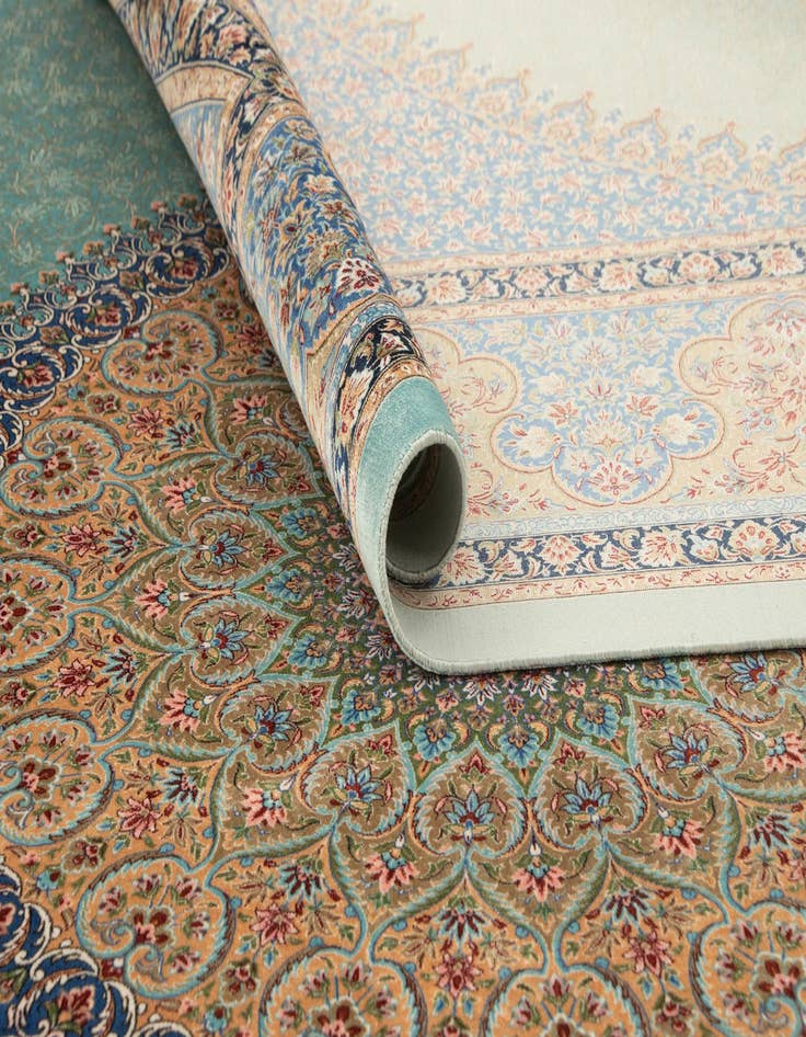 Detail image of 6' 6 x 9' 7 Ghom Design Rug