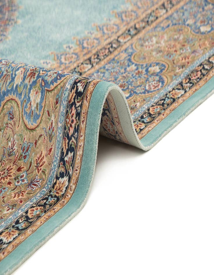 Detail image of 5' 9 x 9' 1 Ghom Design Rug