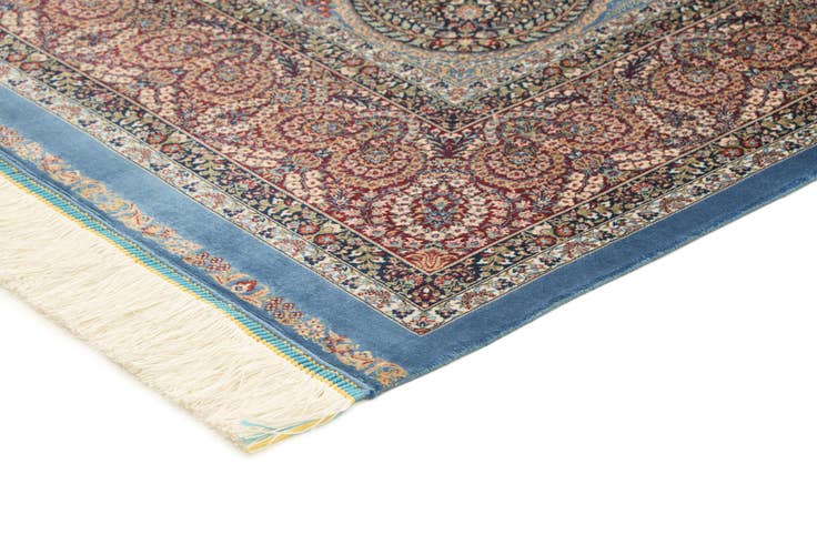 Detail image of 4' 10 x 7' 5 Ghom Design Rug