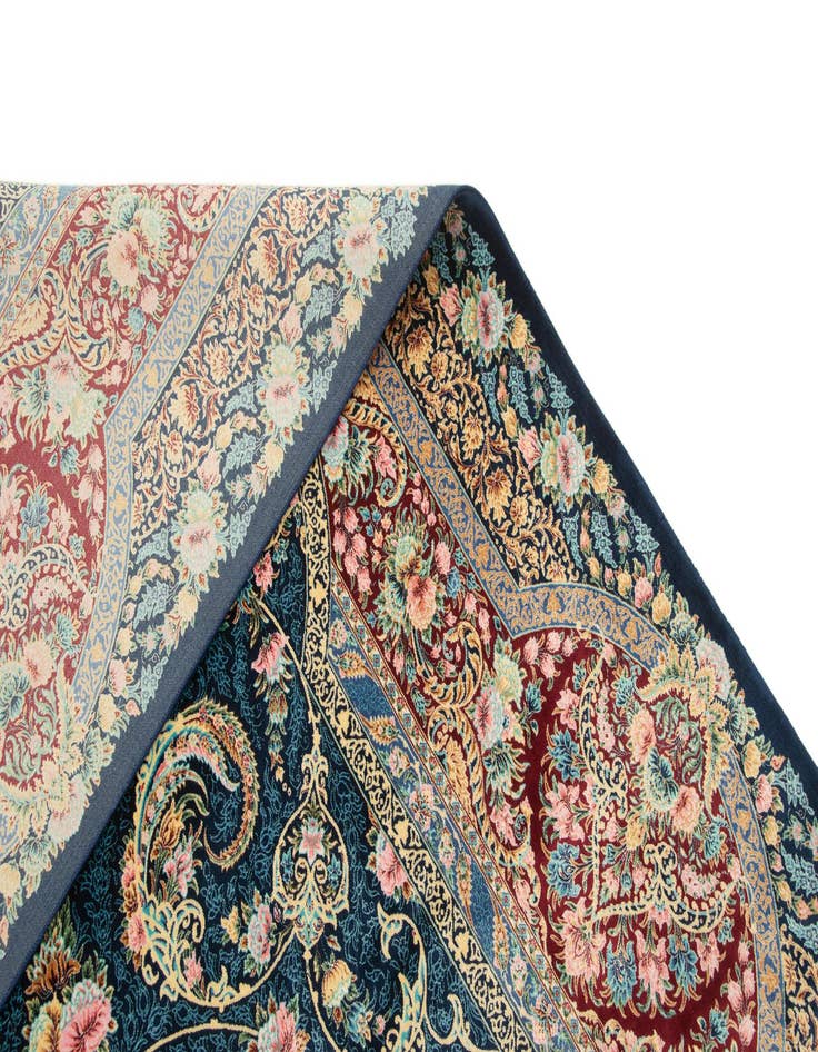 Detail image of 6' 4 x 9' 9 Ghom Design Rug