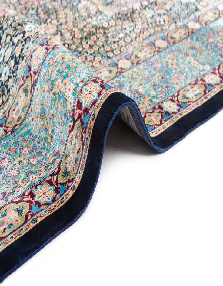 Detail image of 4' 5 x 6' 7 Ghom Design Rug